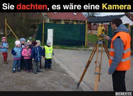 Sie dachten es wäre eine Kamera.. - Lustige Bilder | DEBESTE.de
