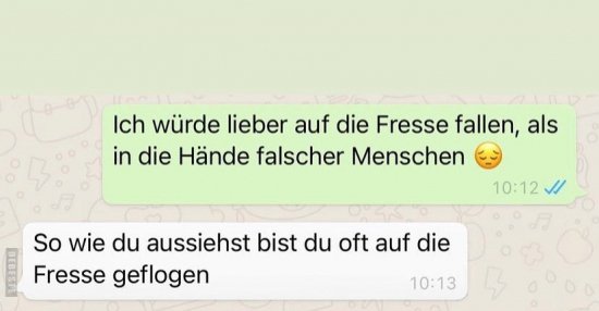 Ich würde lieber auf die Fresse fallen, als in die Hände.. Lustige