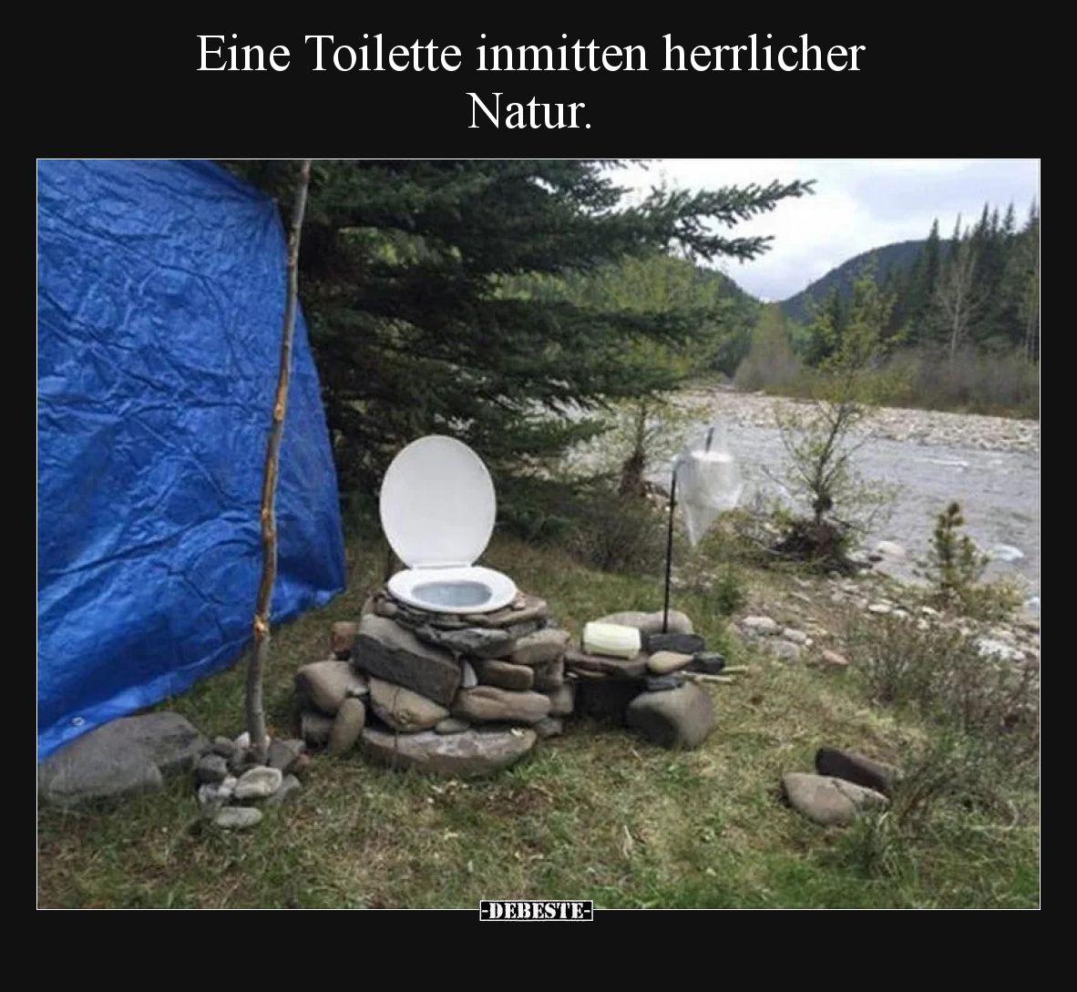 Eine Toilette inmitten herrlicher Natur.