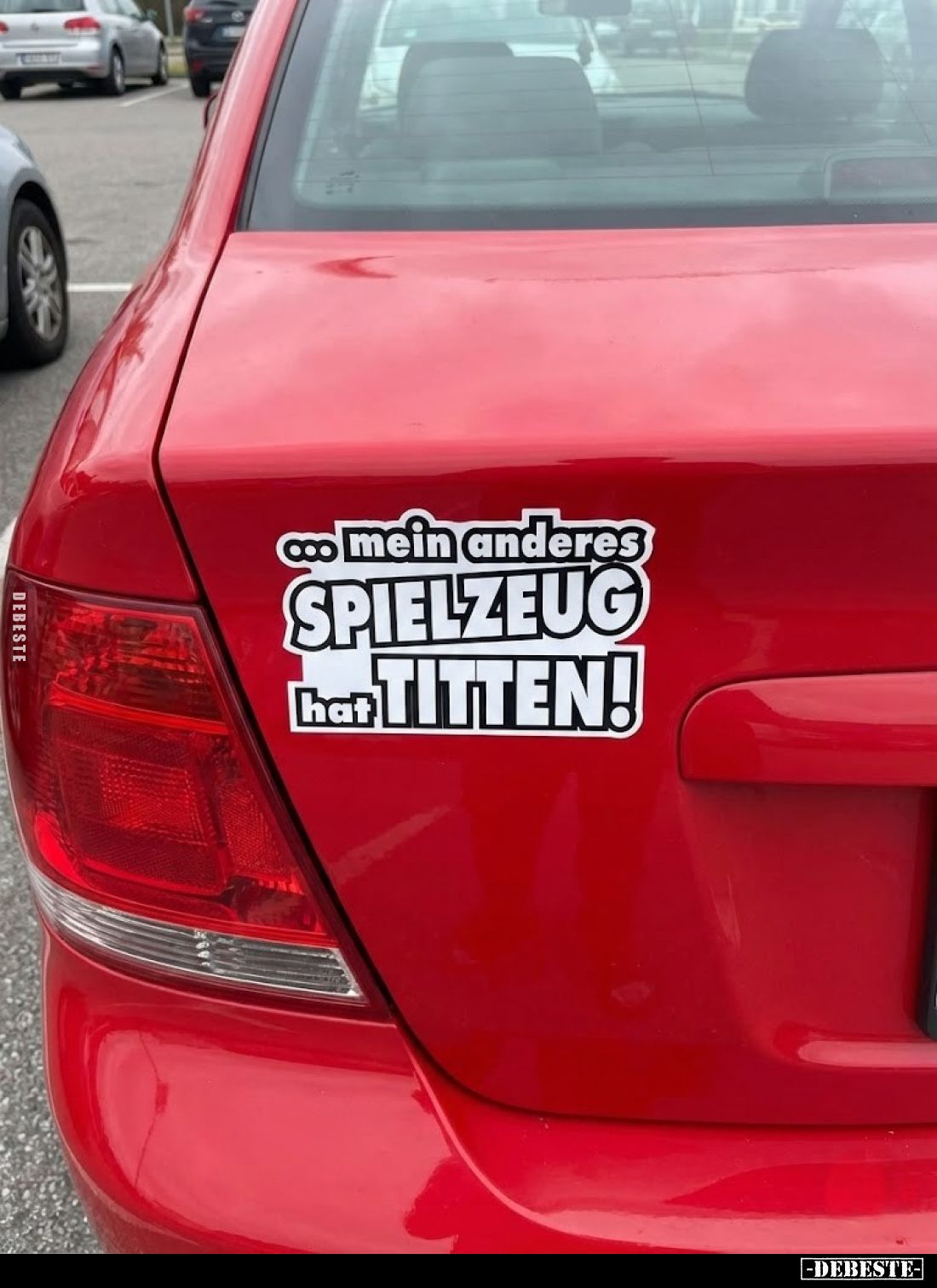 Mein anderes SPIELZEUG hat TITTEN!