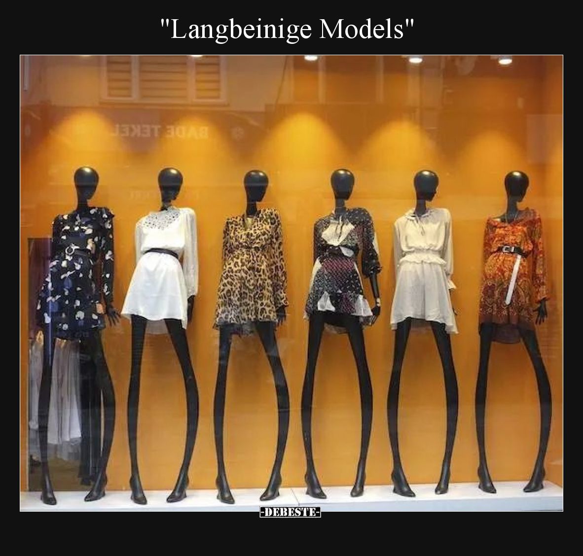 Langbeinige Models