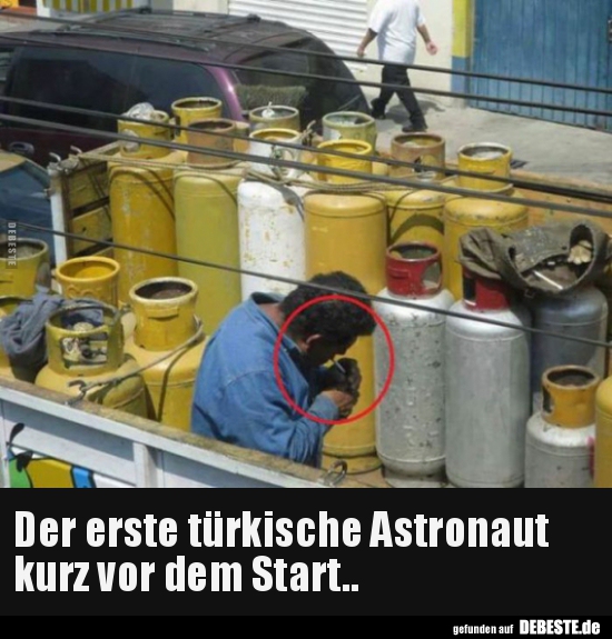 Der erste türkische Astronaut kurz vor dem Start.. - Lustige Bilder | DEBESTE.de
