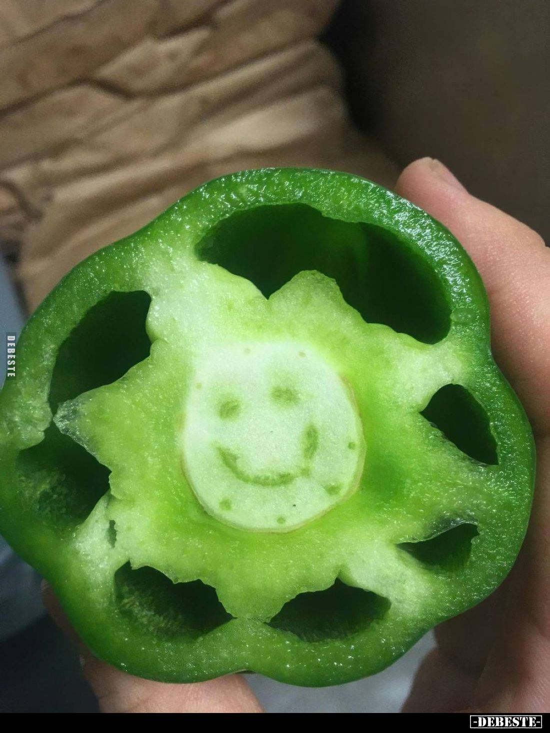 ☺