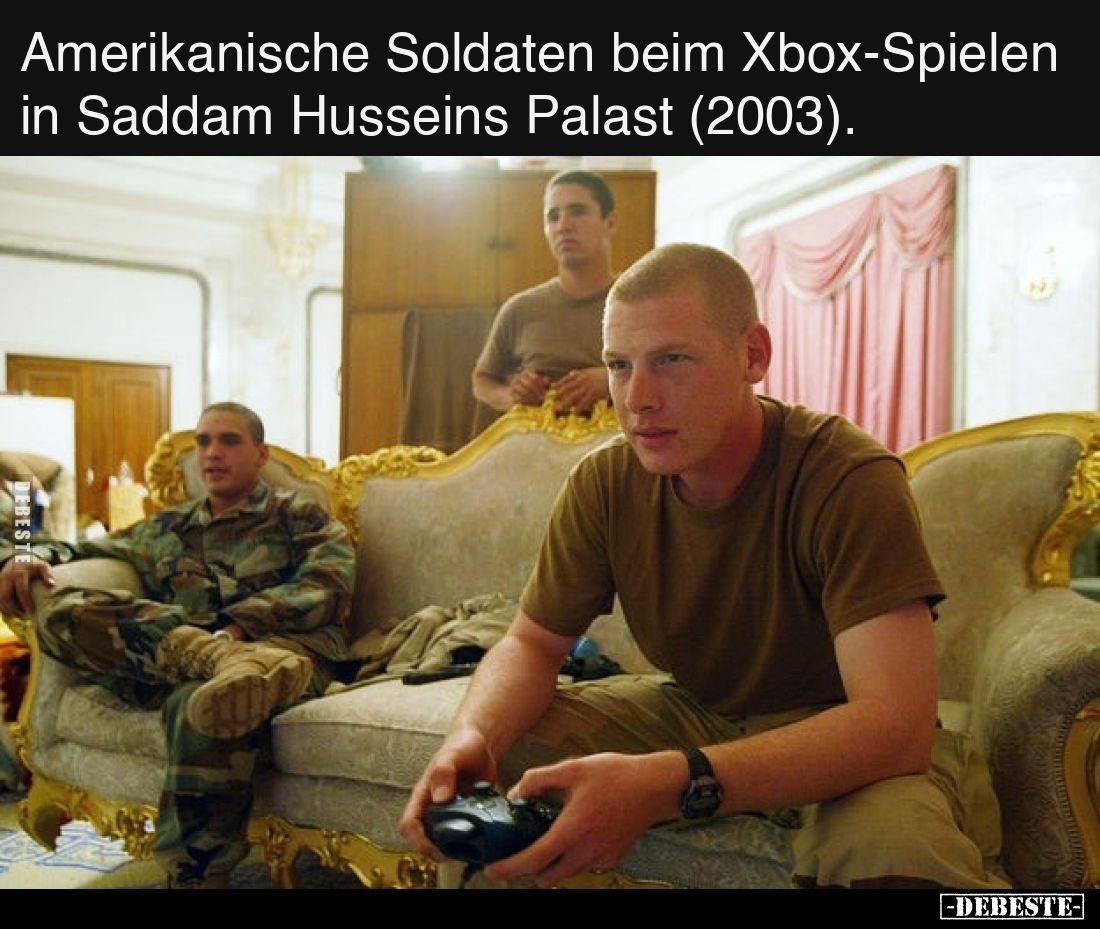 Amerikanische Soldaten beim Xbox-Spielen in Saddam Husseins Palast (2003).