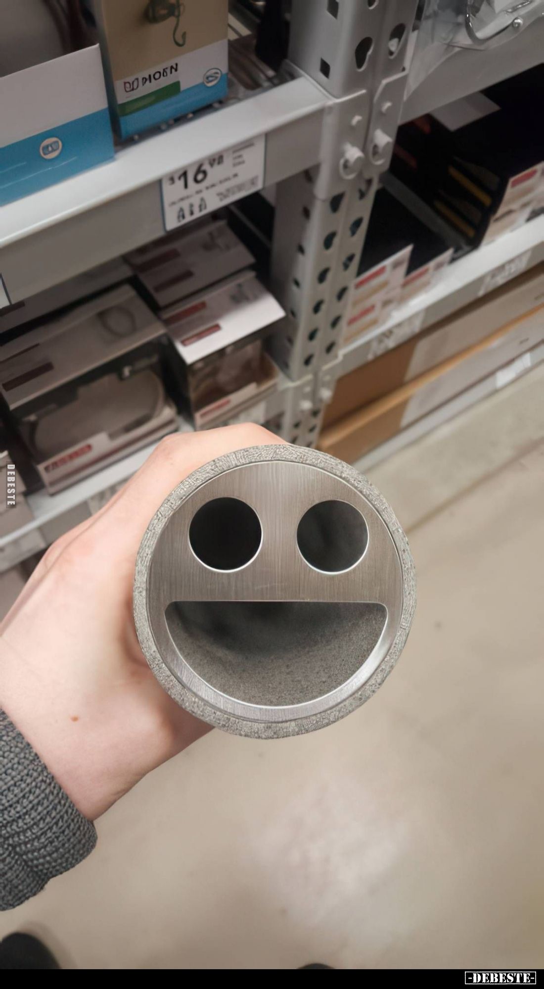 ☻
