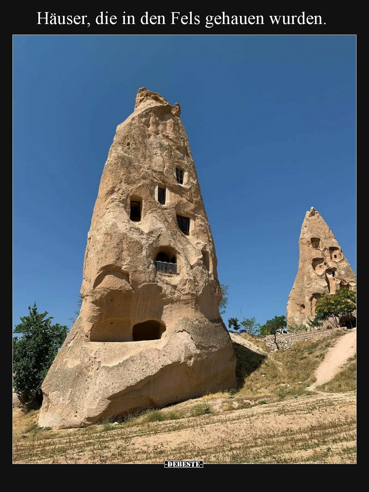 Häuser, die in den Fels gehauen wurden.