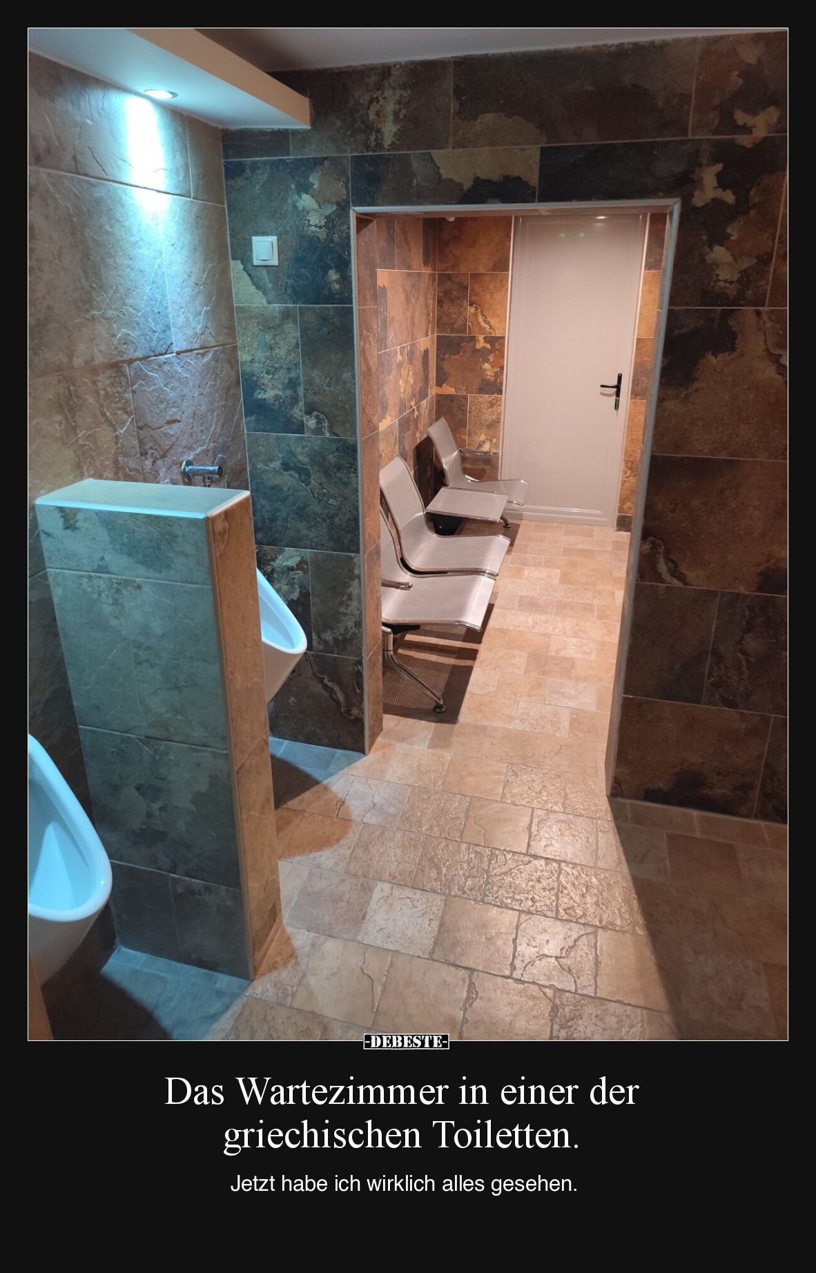 Das Wartezimmer in einer der griechischen Toiletten.

Jetzt habe ich wirklich alles gesehen.