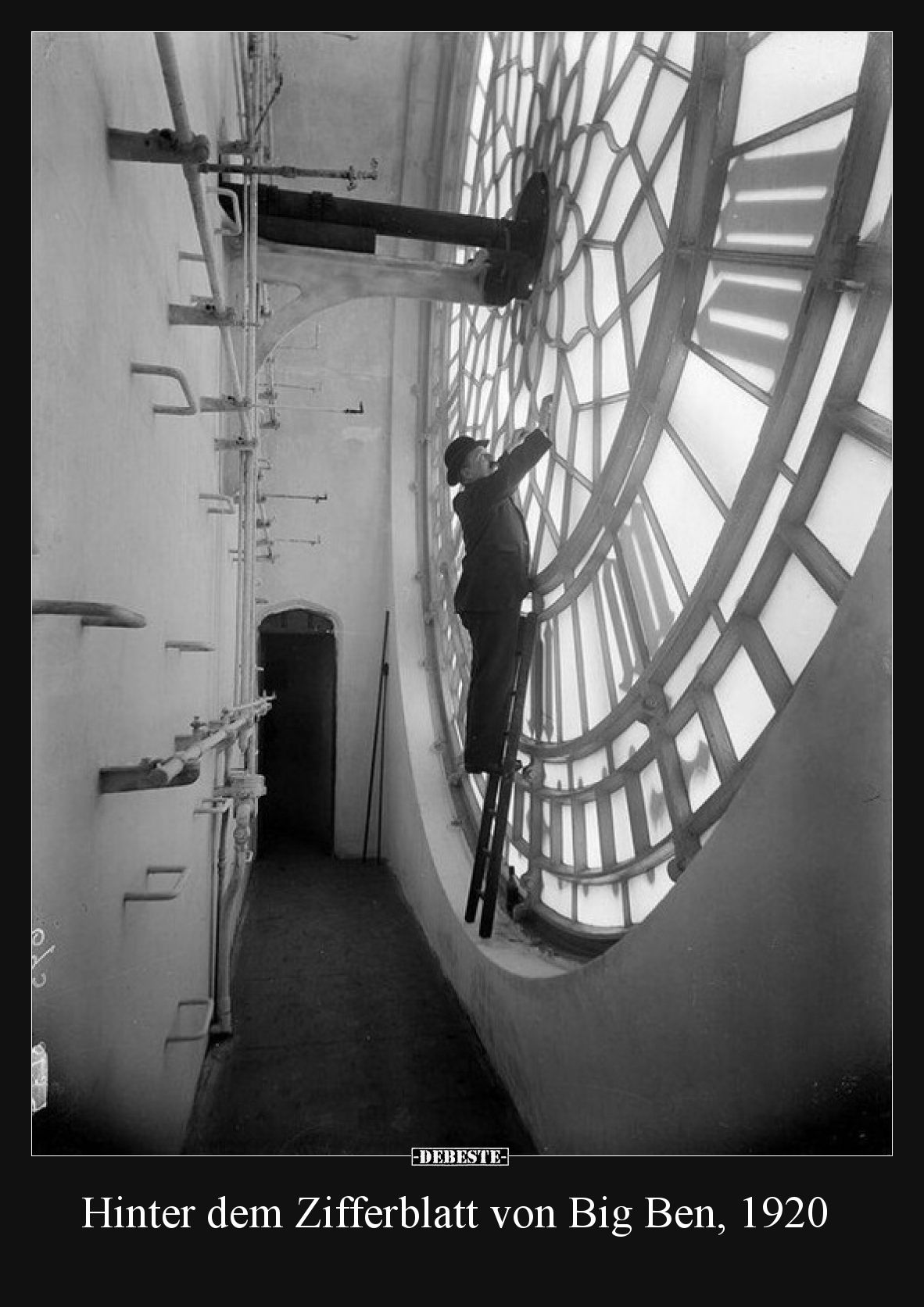 Hinter dem Zifferblatt von Big Ben, 1920