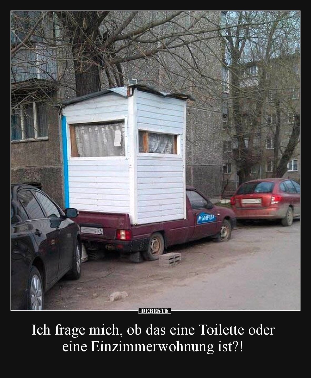 Ich frage mich, ob das eine Toilette oder eine Einzimmerwohnung ist?!