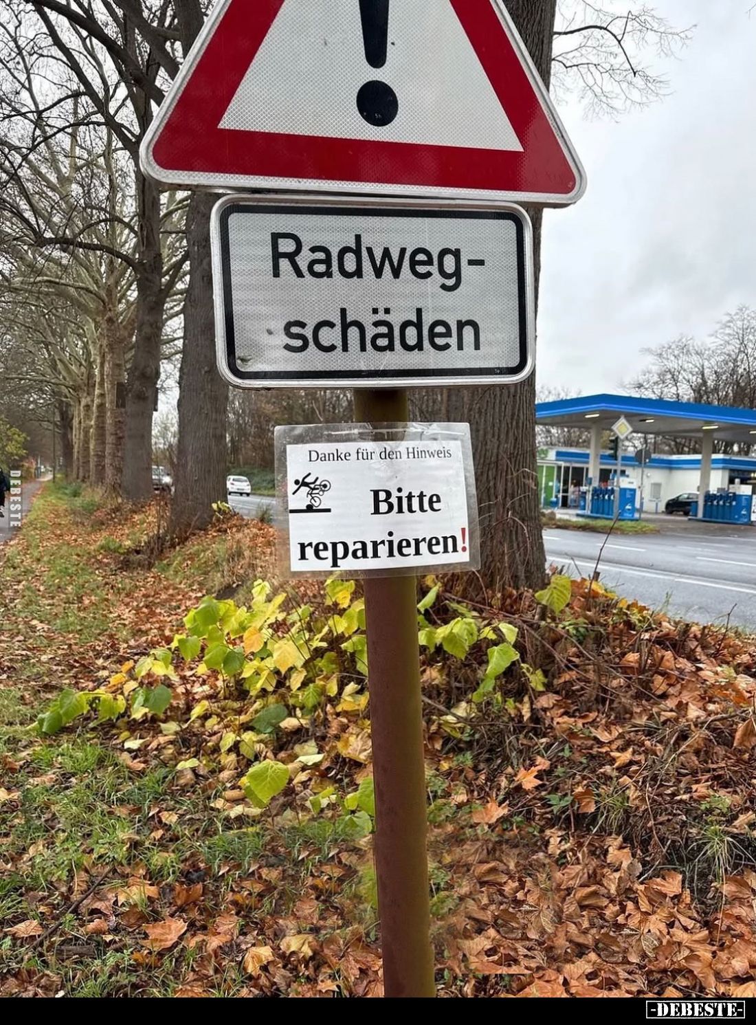 Radwegschäden.
Danke für den Hinweis.
Bitte reparieren!