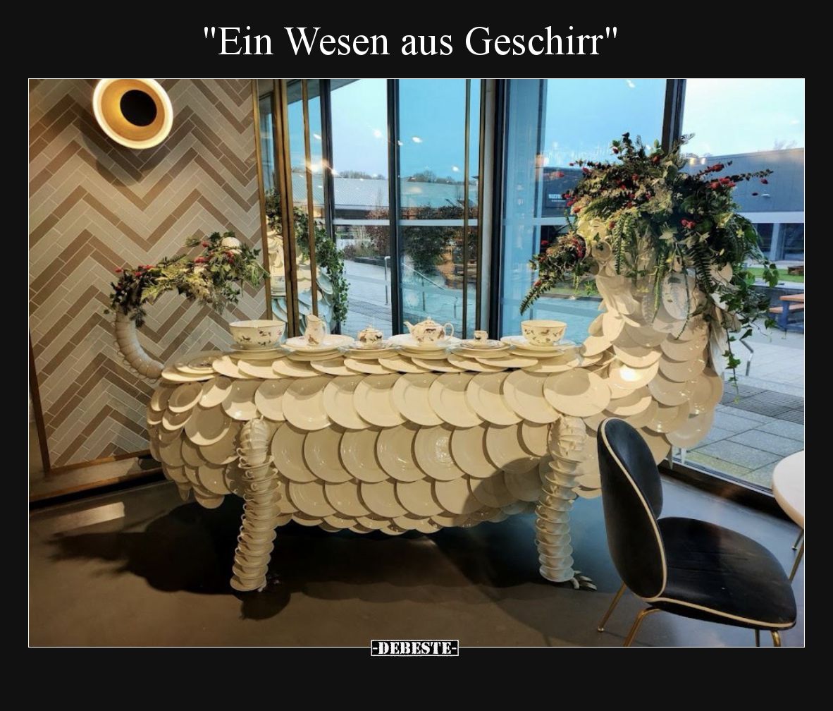 Ein Wesen aus Geschirr