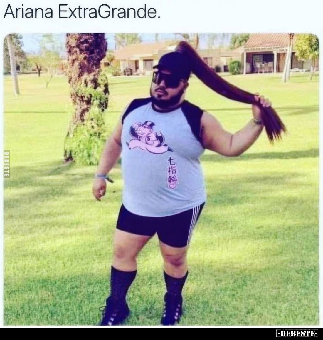 Ariana ExtraGrande.