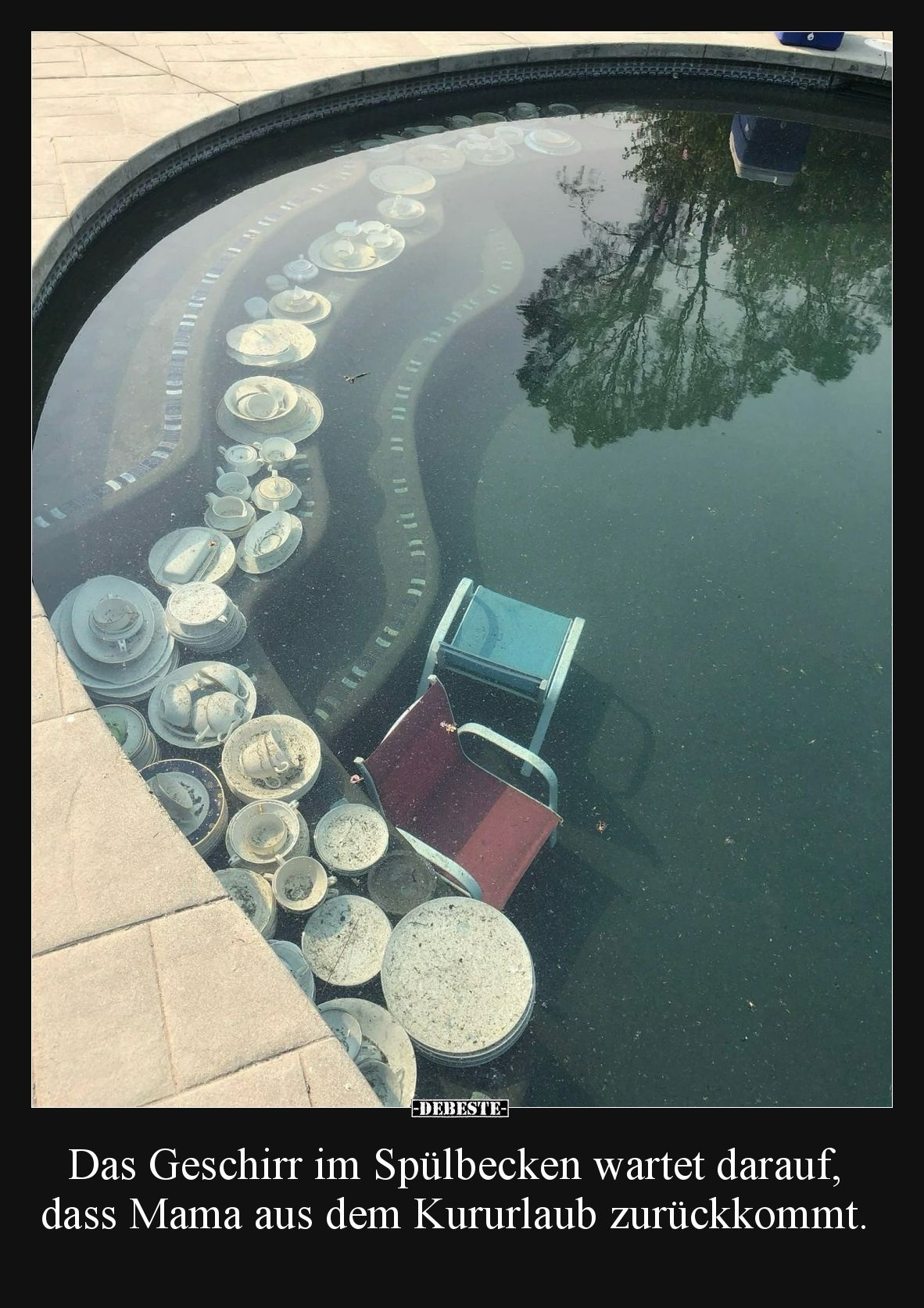 Das Geschirr im Spülbecken wartet darauf, dass Mama aus dem Kururlaub zurückkommt.