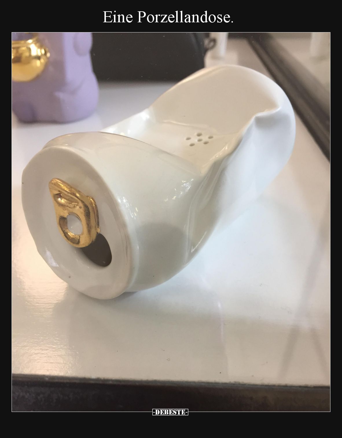 Eine Porzellandose.