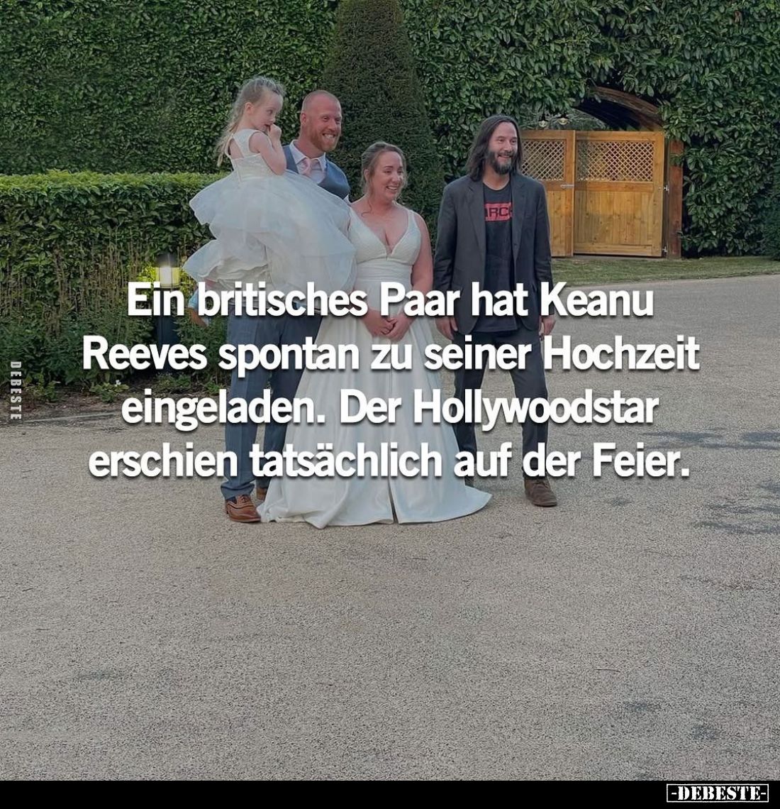 Ein britisches Paar hat Keanu Reeves spontan zu seiner Hochzeit eingeladen.
Der Hollywoodstar erschien tatsächlich auf der F...