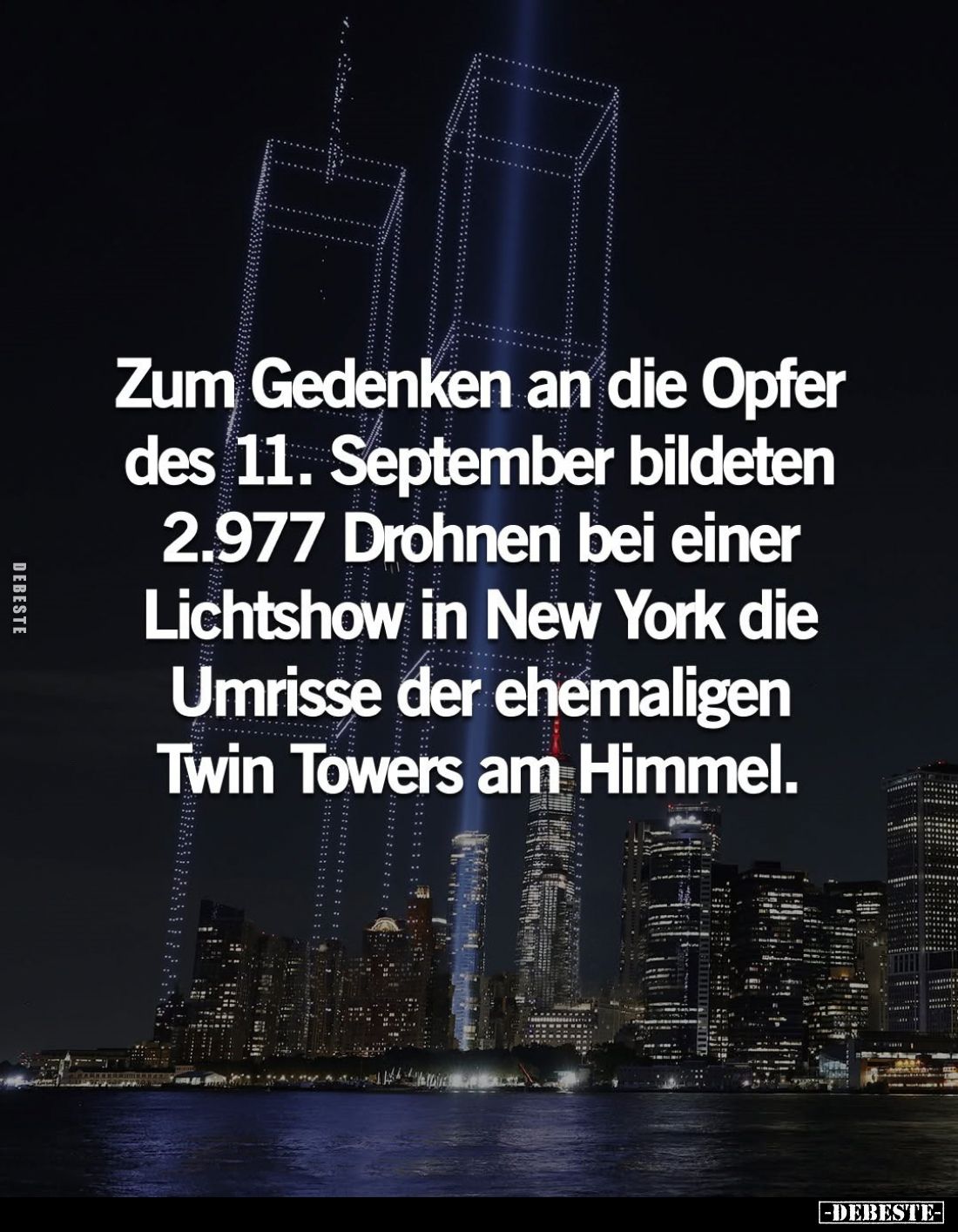 Zum Gedenken an die Opfer des 11. September bildeten 2.977 Drohnen bei einer Lichtshow in New York die Umrisse der ehemaligen...