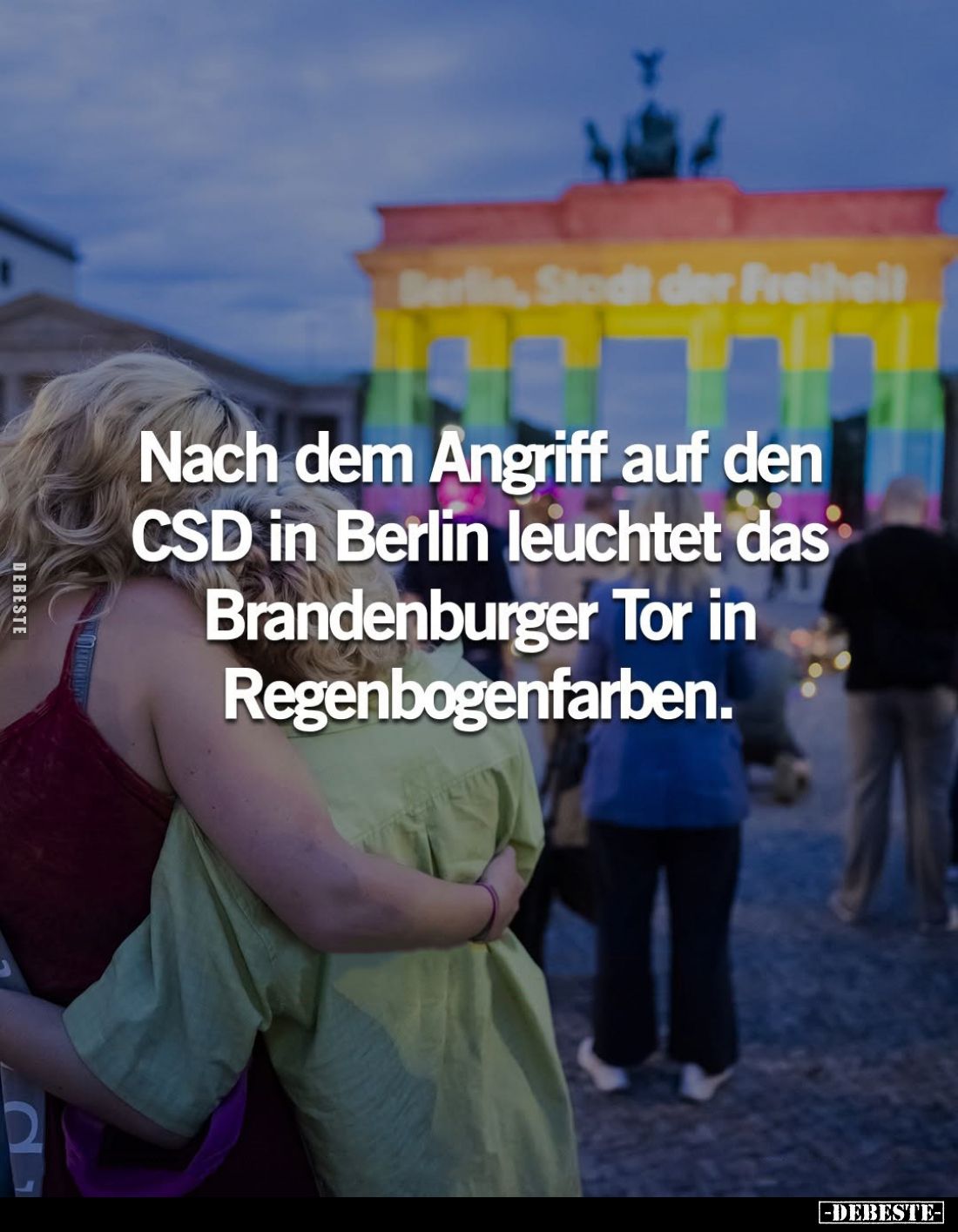 Nach dem Angriff auf den CSD in Berlin leuchtet das Brandenburger Tor in Regenbogenfarben.