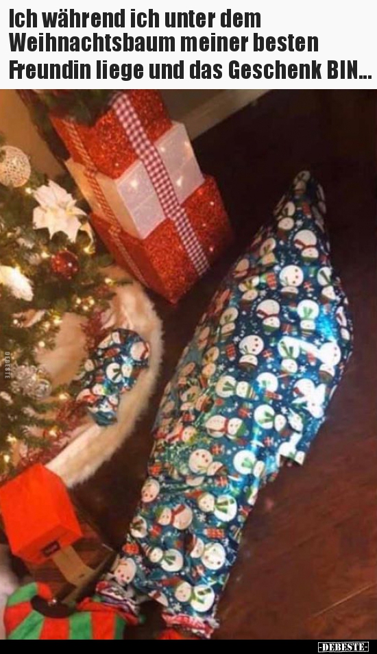 Ich während ich unter dem Weihnachtsbaum meiner besten..