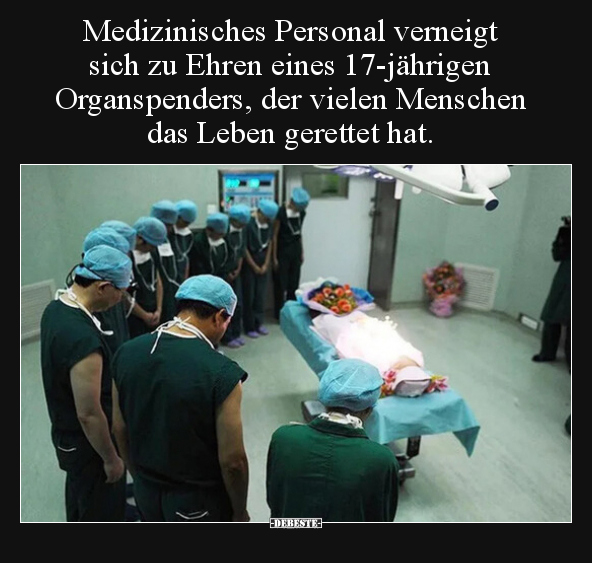 Medizinisches Personal verneigt sich zu Ehren eines.. - Lustige Bilder | DEBESTE.de