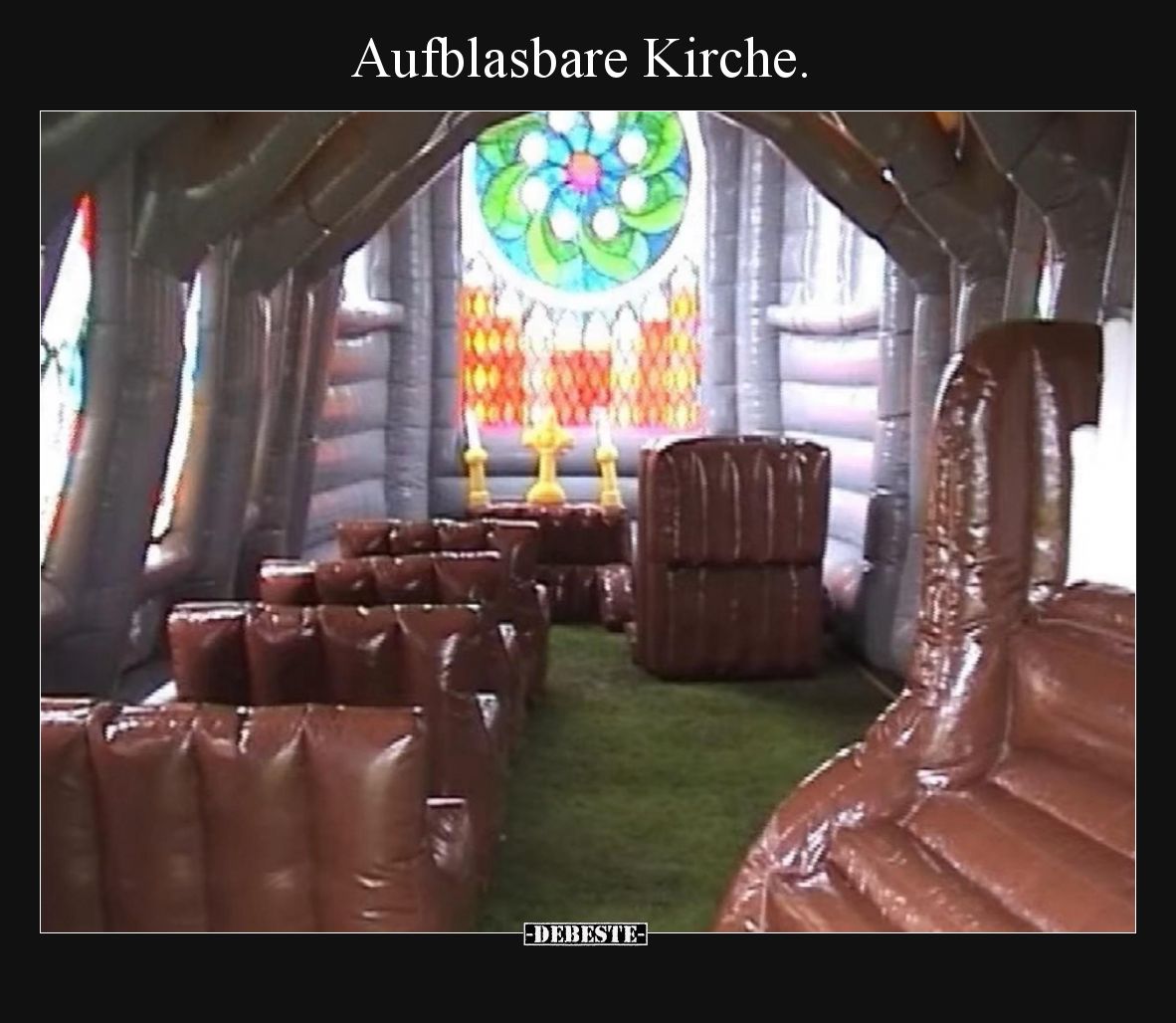 Aufblasbare Kirche