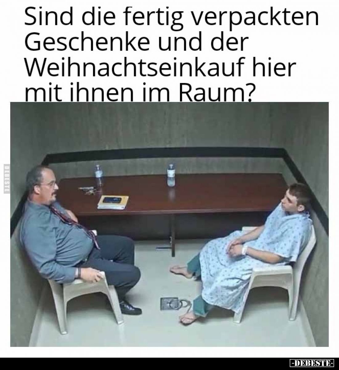 Sind die fertig verpackten Geschenke und der Weihnachtseinkauf hier mit ihnen im Raum?