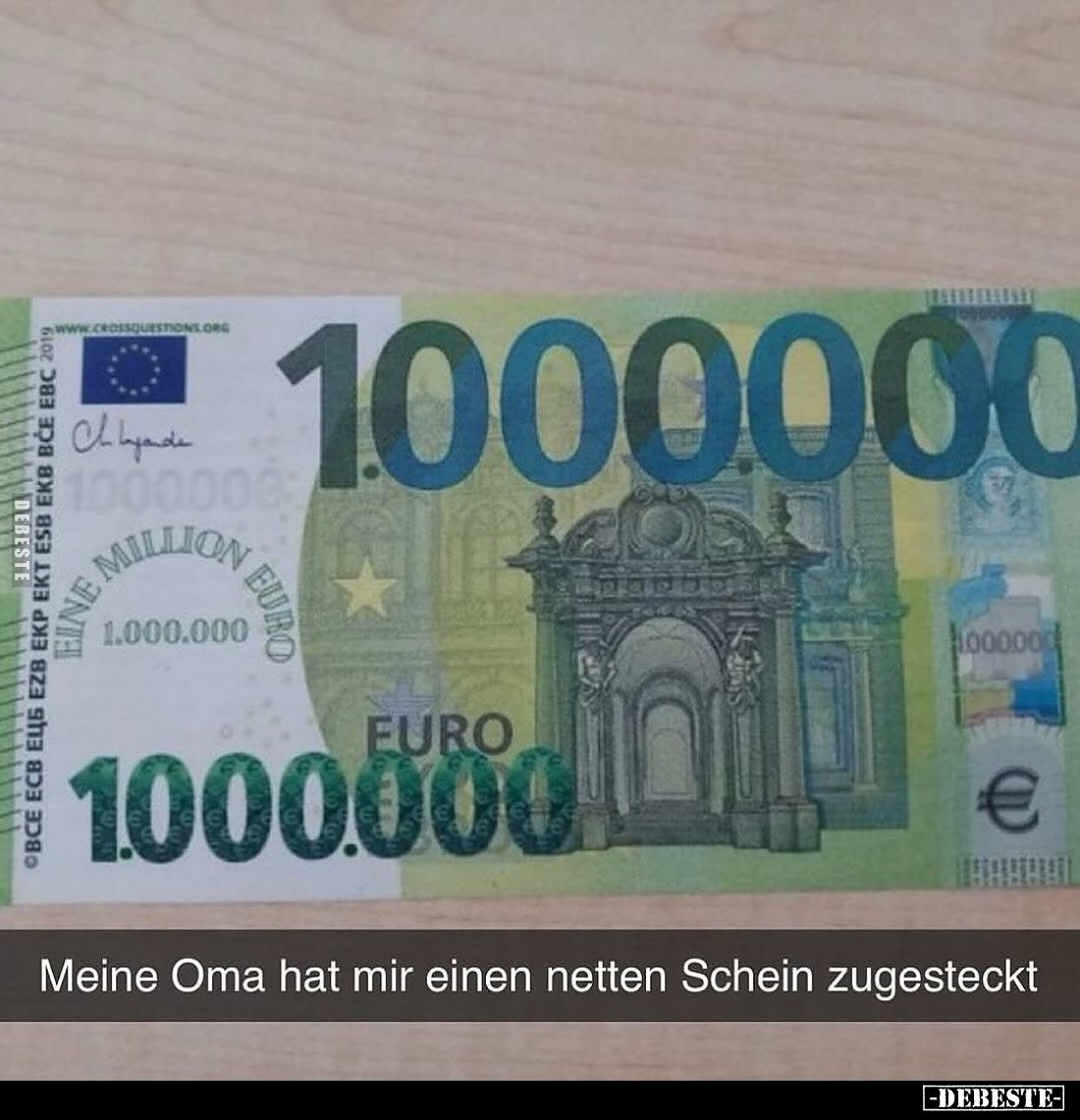 Meine Oma hat mir einen netten Schein zugesteckt.