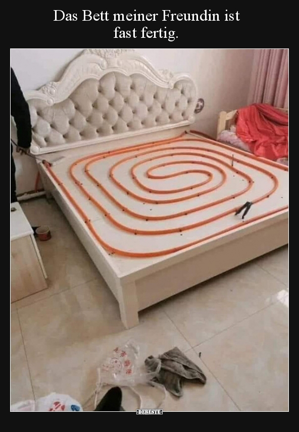 Das Bett meiner Freundin ist fast fertig...