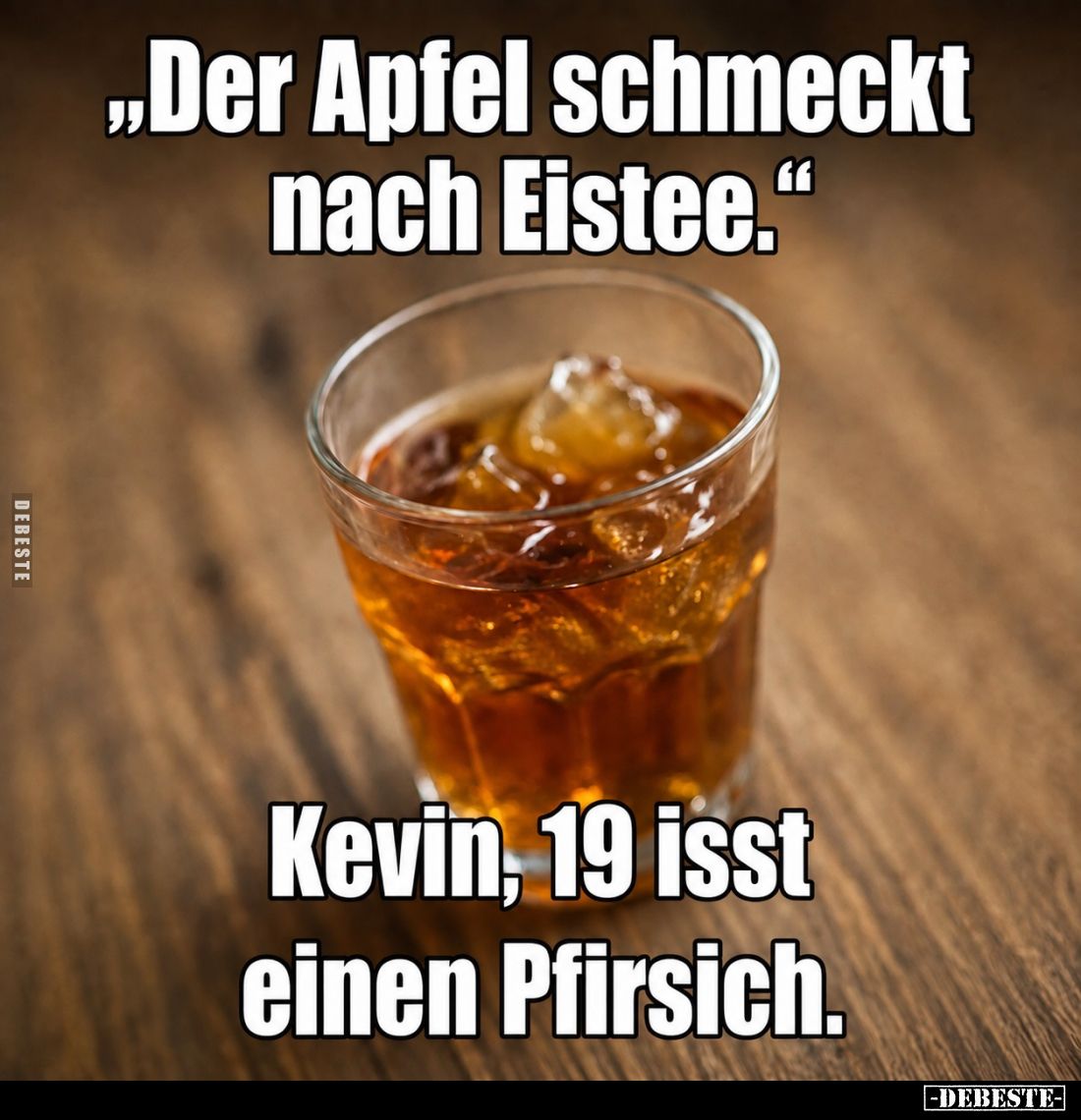 „Der Apfel schmeckt nach Eistee.“

Kevin, 19 isst einen Pfirsich.
