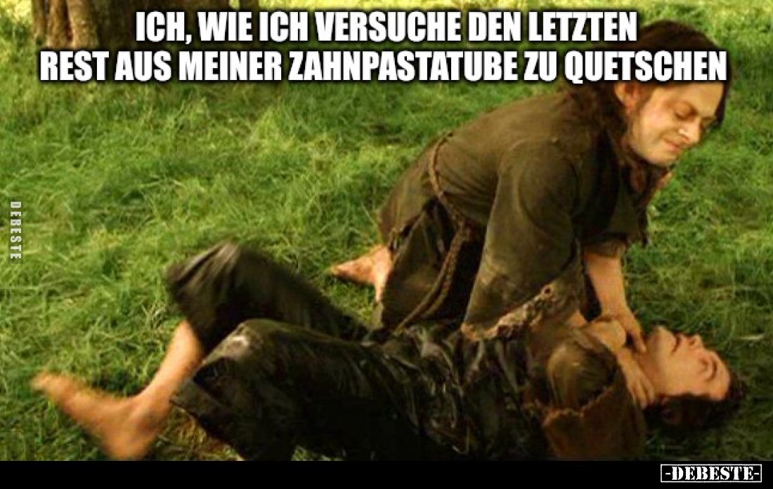 Ich, wie ich versuche den letzten Rest aus meiner Zahnpastatube zu quetschen.