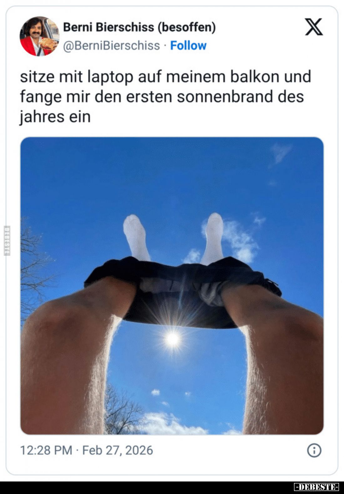 Sitze mit Laptop auf meinem Balkon und fange mir den ersten Sonnenbrand des Jahres ein.