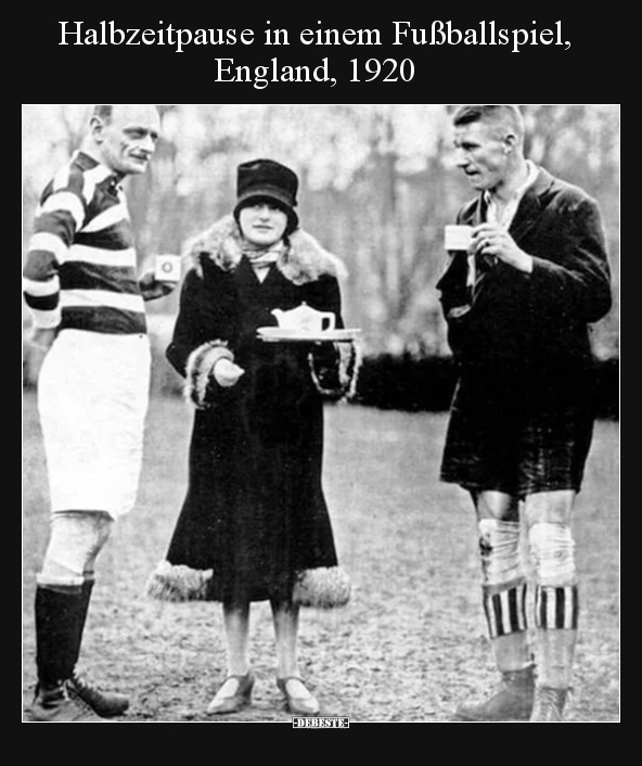 Halbzeitpause in einem Fußballspiel, England, 1920.. - Lustige Bilder | DEBESTE.de