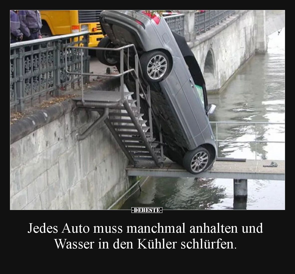 Jedes Auto muss manchmal anhalten und Wasser in den Kühler schlürfen.