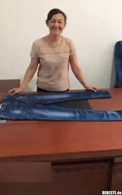 So legt man eine Hose zusammen..