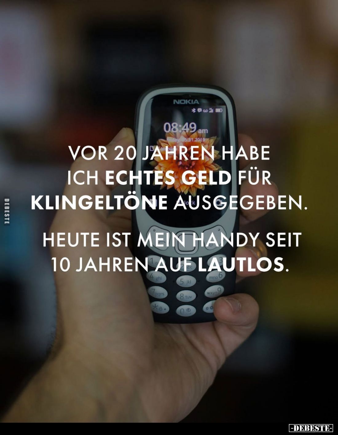 Vor 20 Jahren habe ich echtes Geld für Klingeltöne ausgegeben.
Heute ist mein Handy seit 10 Jahren auf lautlos.