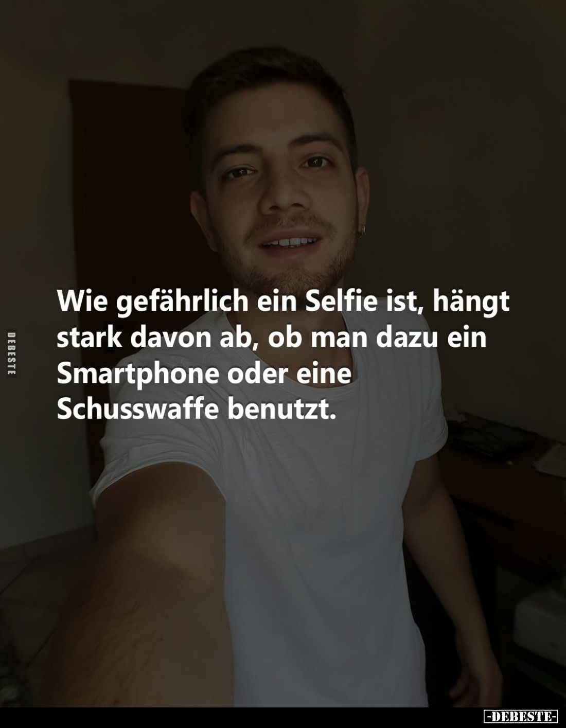 Wie gefährlich ein Selfie ist, hängt stark davon ab, ob man dazu ein Smartphone oder eine Schusswaffe benutzt.