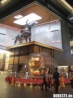 Realistische Bildschirminstallation für chinesische Neujahrsfeiern.