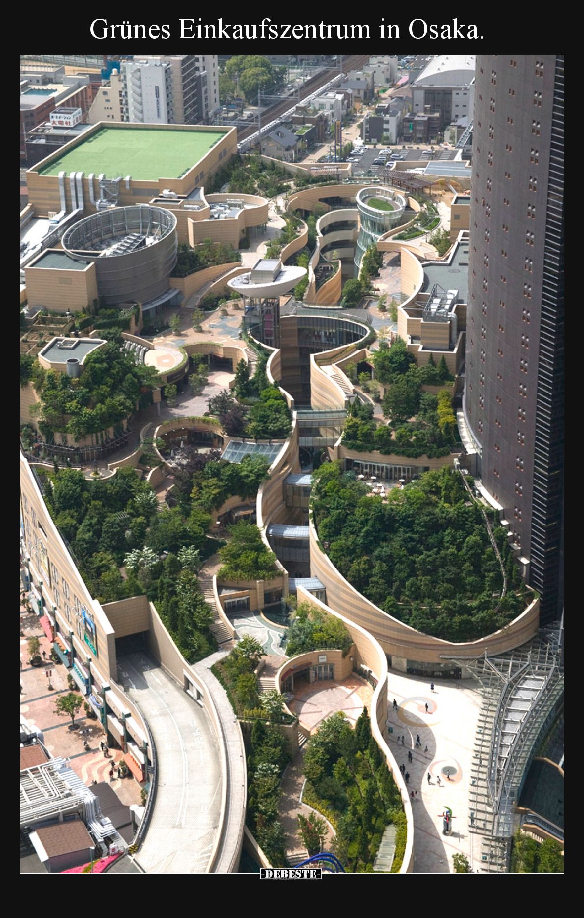 Grünes Einkaufszentrum in Osaka.