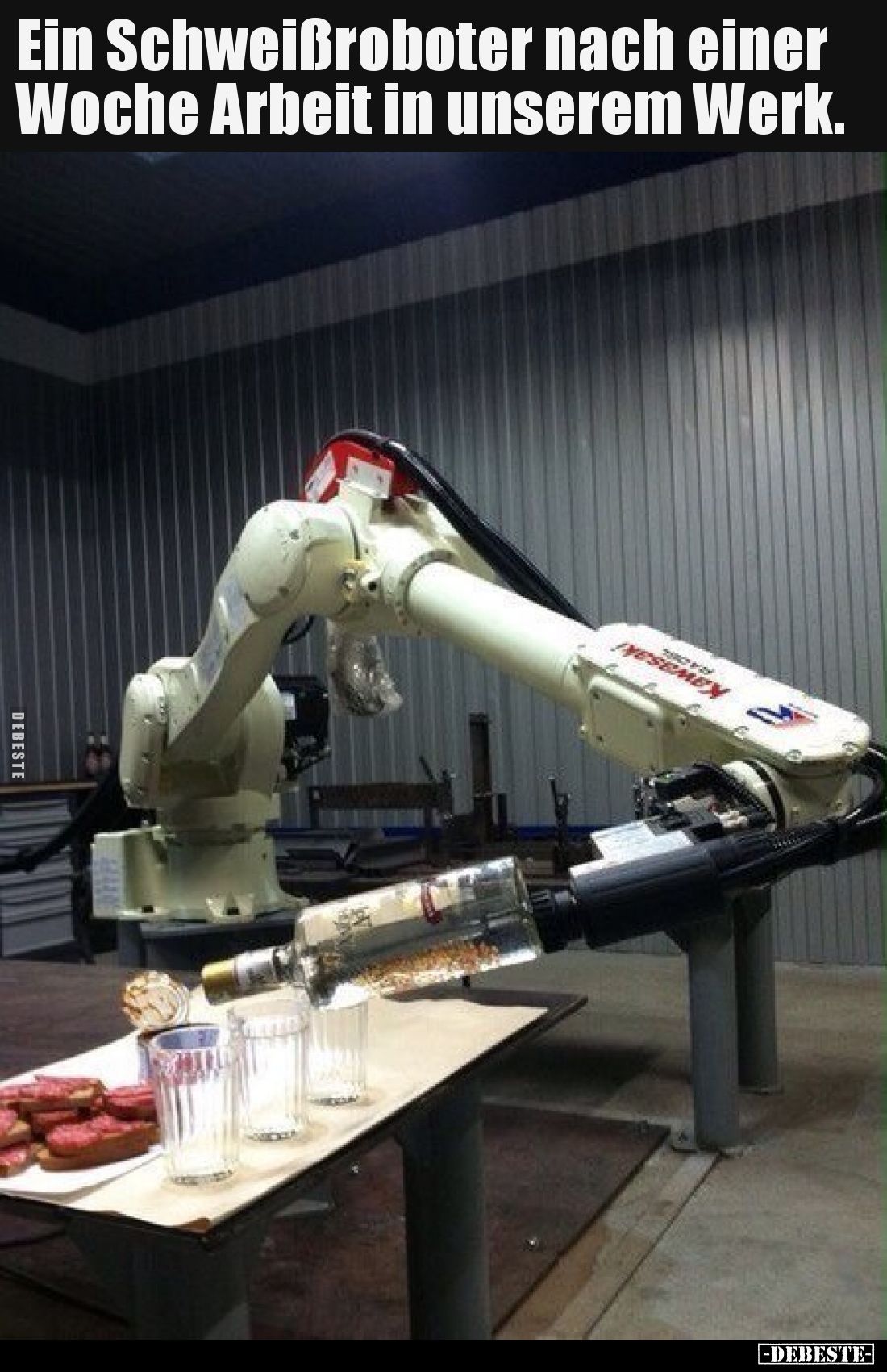 Ein Schweißroboter nach einer Woche Arbeit in unserem.. - Lustige Bilder | DEBESTE.de