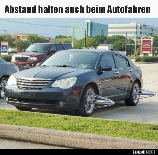Abstand halten auch beim Autofahren.. - Lustige Bilder | DEBESTE.de