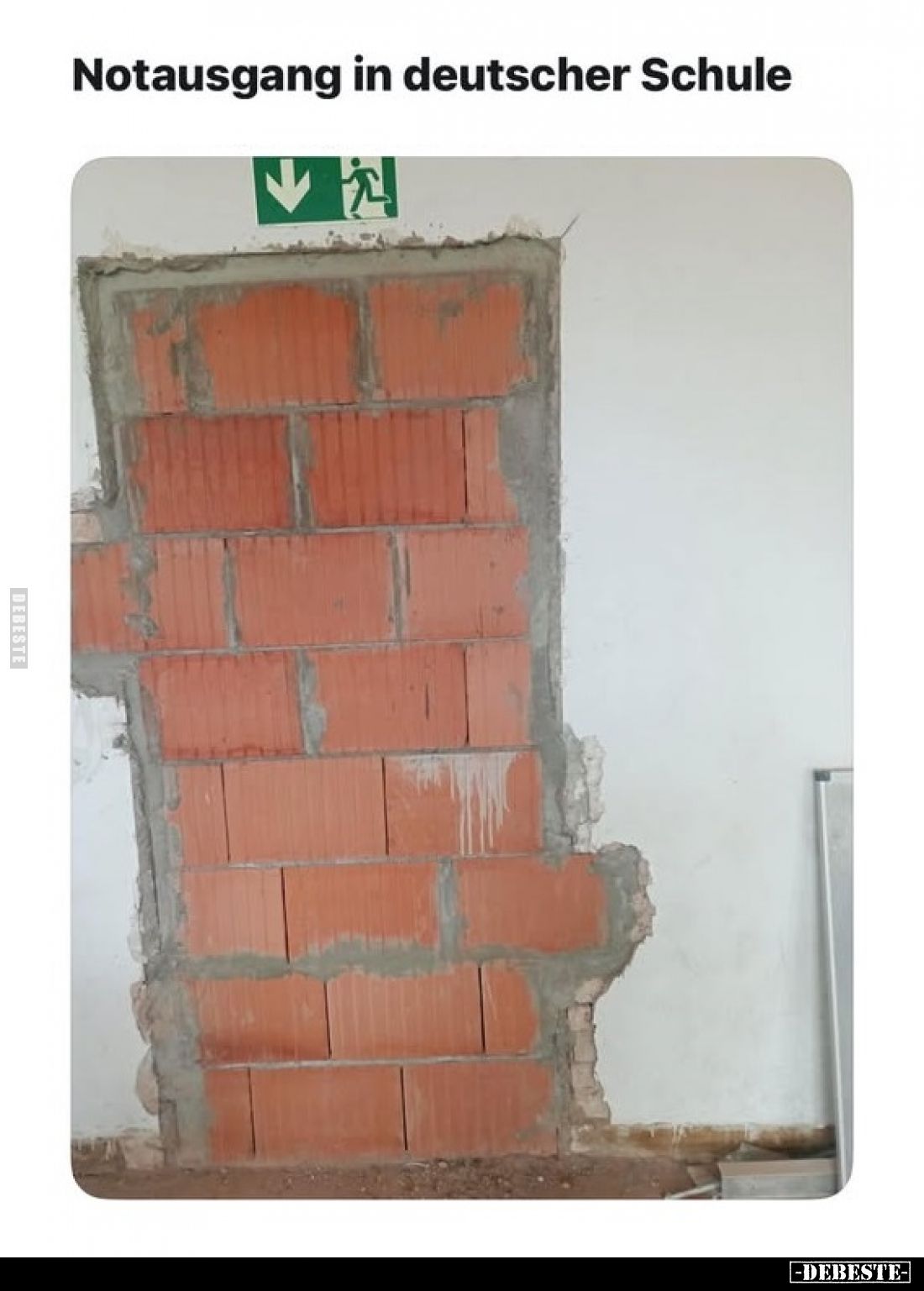 Notausgang in deutscher Schule.
