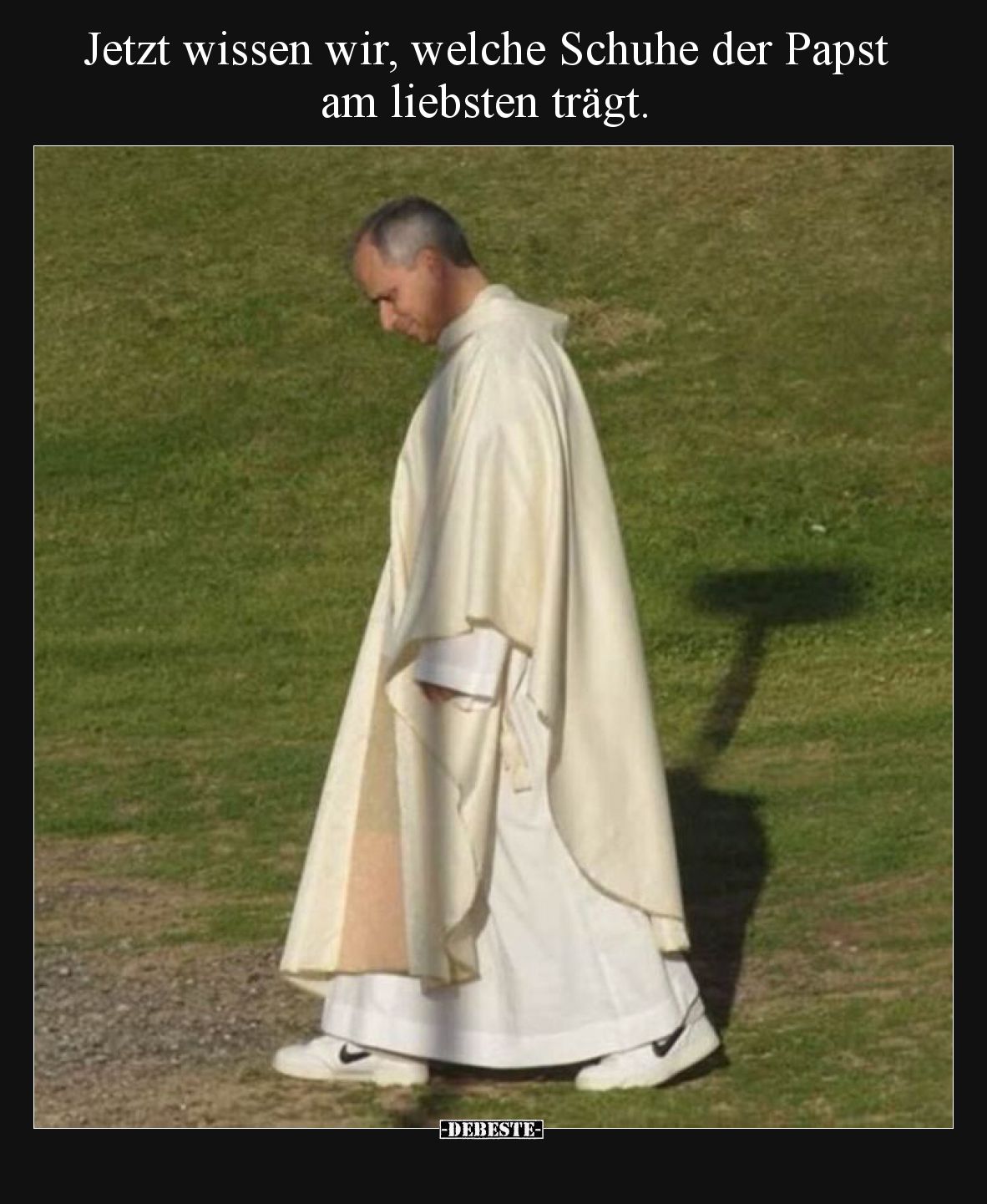 Jetzt wissen wir, welche Schuhe der Papst am liebsten trägt.