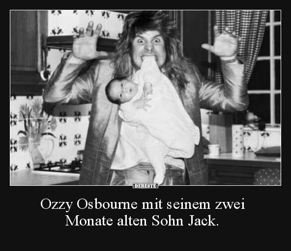 Ozzy Osbourne mit seinem zwei Monate alten Sohn Jack... - Lustige Bilder | DEBESTE.de