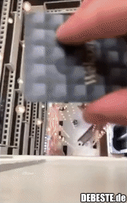 Ich hatte keine Ahnung, dass das Werfen einer Hotelkarte so befriedigend sein kann..