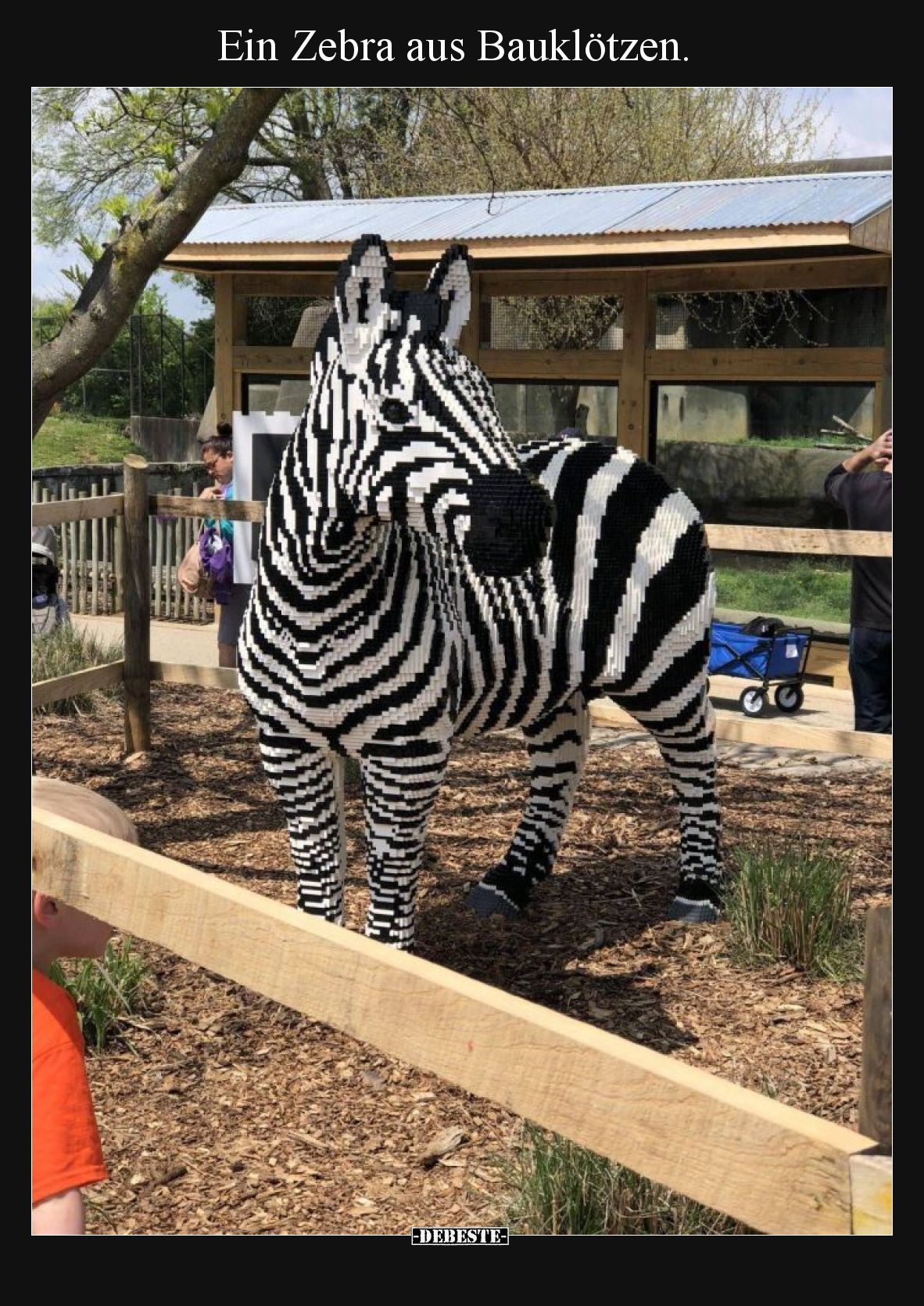 Ein Zebra aus Bauklötzen.