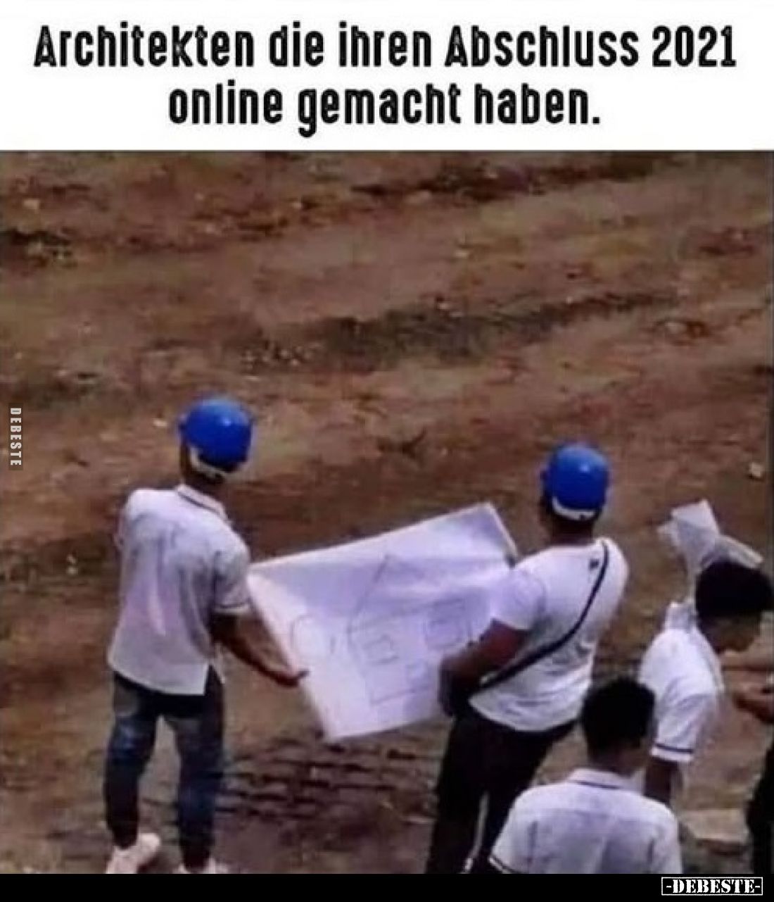 Architekten die ihren Abschluss 2021 online gemacht haben.