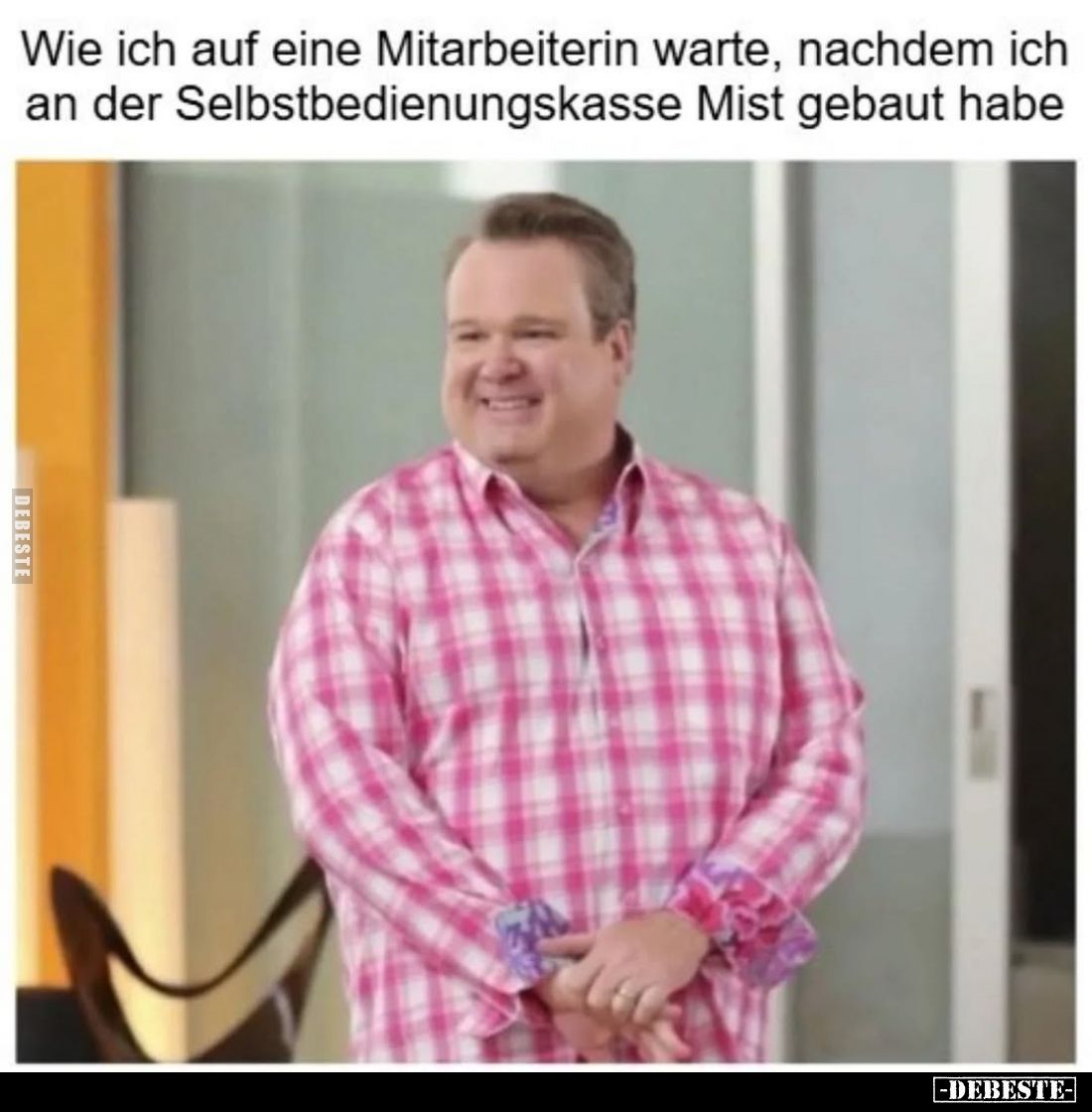 Wie ich auf eine Mitarbeiterin warte, nachdem ich an der Selbstbedienungskasse Mist gebaut habe