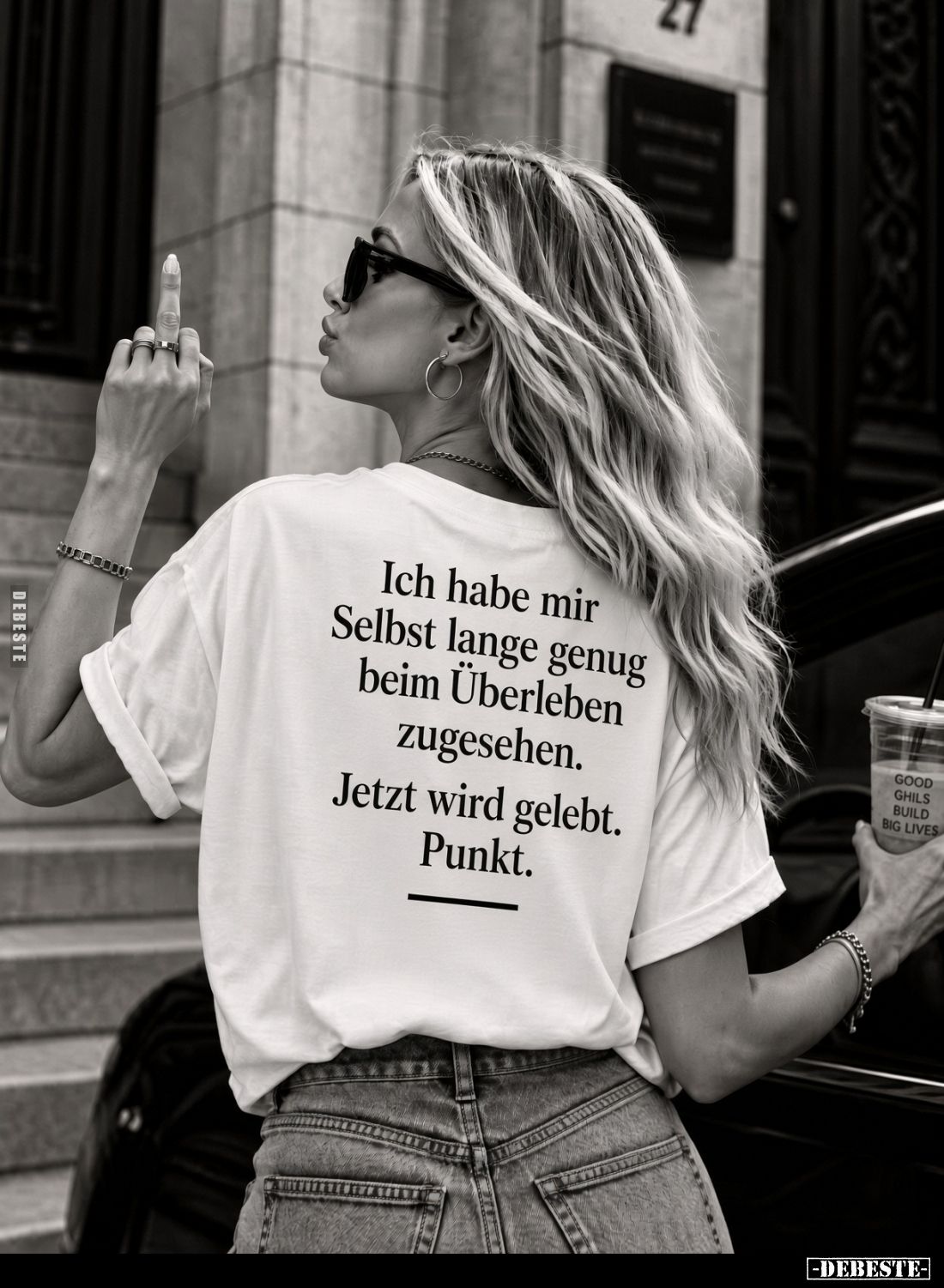 Ich habe mir
Selbst lange genug
beim Überleben
zugesehen.

Jetzt wird gelebt.
Punkt.