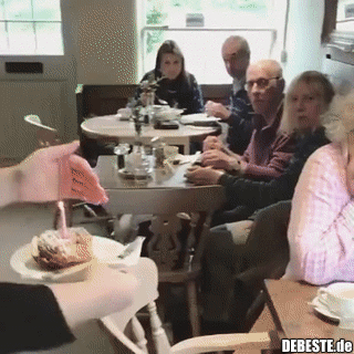 Die liebenswerte Reaktion einer Stammkundin auf eine Geburtstagstorte.. - Lustige Bilder | DEBESTE.de