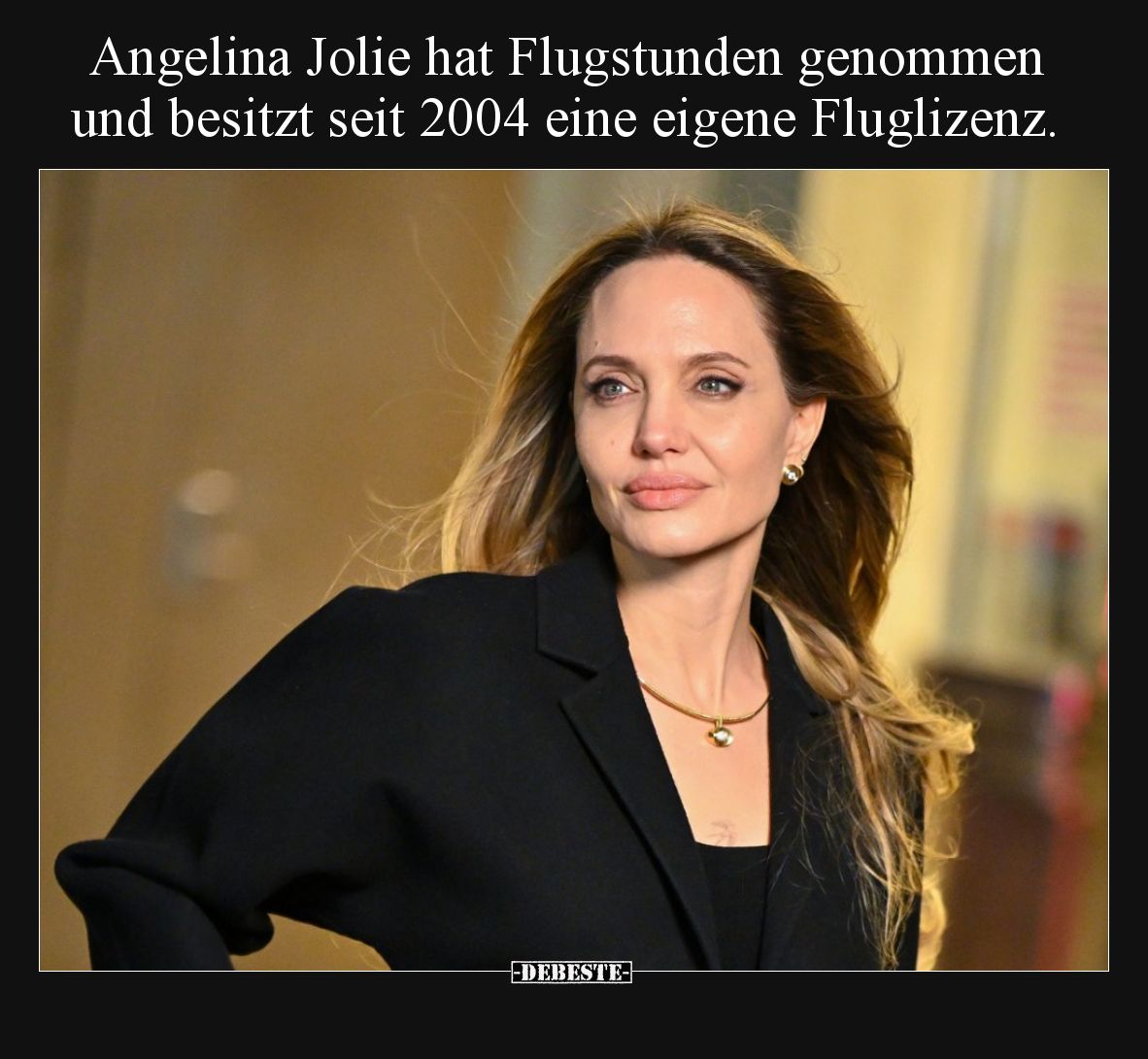 Angelina Jolie hat Flugstunden genommen und besitzt seit 2004 eine eigene Fluglizenz.
