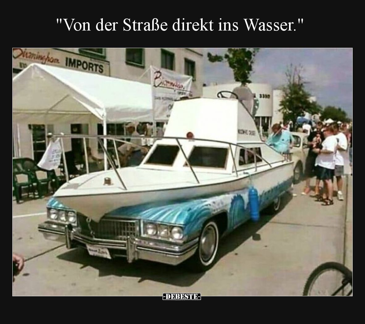 Von der Straße direkt ins Wasser.